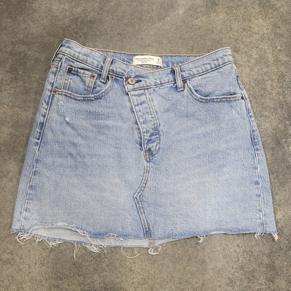 Abercrombie & Fitch Dresses & Skirts - Abercrombie & Fitch Skirt 29 8 Light Blue Denim 90s Micro Mini High Rise Raw Hem